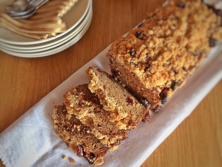 bizcocho-de-platano-y-arandanos