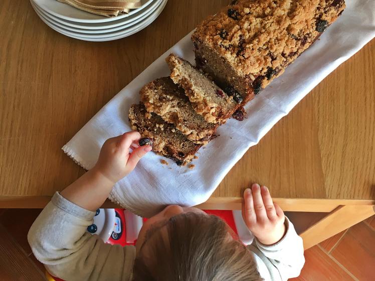 bizcocho-de-platano-y-arandanosextra